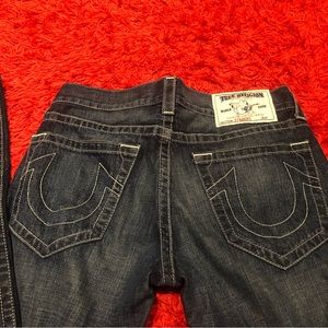 Original❗️ Men’s True Religion Jeans - Dark Wash and Distressed